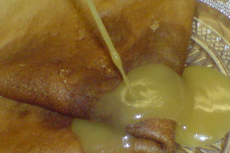 Фото к рецепту: Пивные блинчики с солёной карамелью