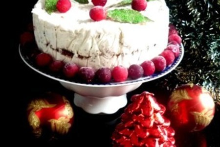 Фото к рецепту: Iced christmas torte -  замороженный рождественский торт (без выпечки)
