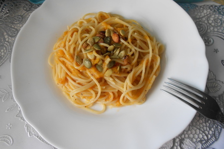 Фото к рецепту: Спагетти borges с тыквенным соусом