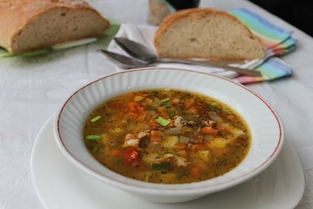 Фото к рецепту: Чечевичная похлебка, традиционный средиземноморский суп