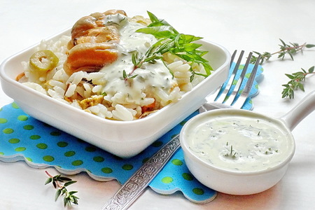 Средиземноморский салат с мидиями и нежным пикантным соусом