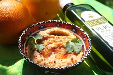 Фото к рецепту: Марокканский "апельсиновый" хумус