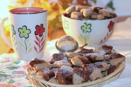 Фото к рецепту: Печенье из гречневой муки с творогом и шоколадом