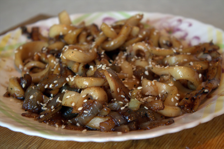 Фото к рецепту: Кальмары по-китайски