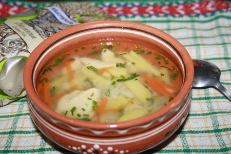 Фото к рецепту: Куриный суп с рисом и киноа "шиворот на выворот"