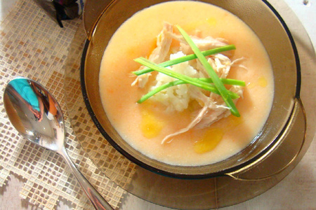 Фото к рецепту: Суп-пюре из цветной капусты и риса