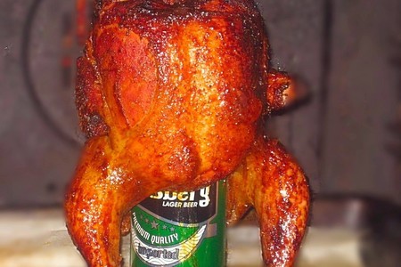 Фото к рецепту: Курица на банке пива