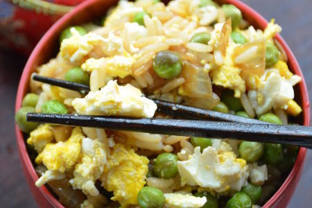 Фото к рецепту: Рис с яйцом -по китайски 