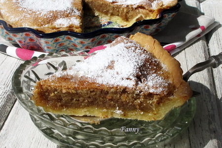 Фото к рецепту: Торт "сантьяго" - pastel de santiago