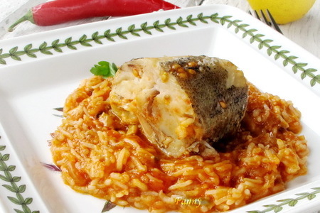 Фото к рецепту: Рыба с рисом по-тунисски