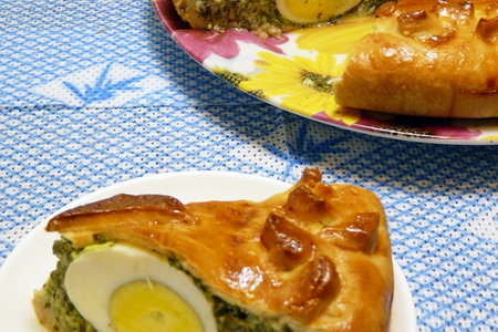 Фото к рецепту: Пирог с творогом и шпинатом