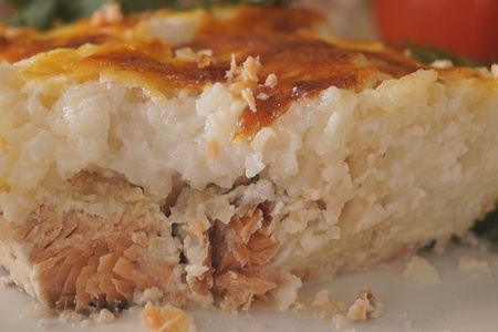 Фото к рецепту: Рыбная запеканка с нежнейшим рисом. вкуснейший ужин за 40 минут 