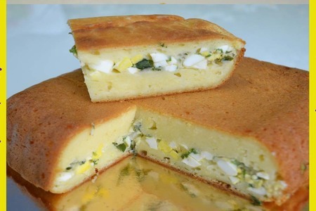 Фото к рецепту: Заливной пирог с яйцом и луком