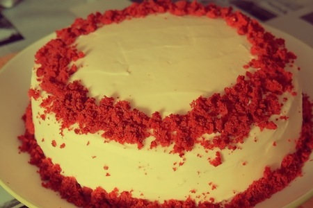 Фото к рецепту: Торт красный бархат