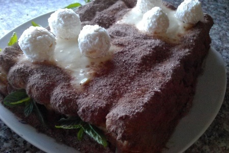Фото к рецепту: Самый простой рецепт торта тирамису