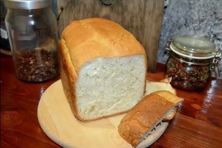 Фото к рецепту: Хлеб на молоке в хлебопечке!