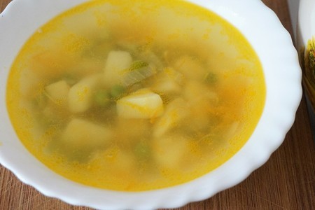 Фото к рецепту: Суп постный с зеленым горошком