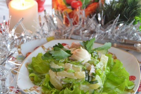 Фото к рецепту: Салат из  соленой индейки и ананаса.