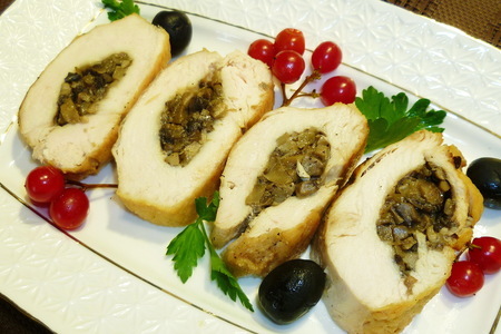 Фото к рецепту: Куриное филе, фаршированное грибами