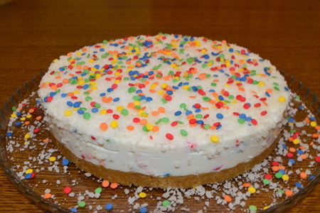 Фото к рецепту: Новогодний торт без выпечки "конфетти"