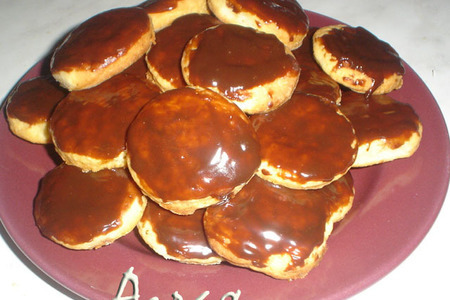 Фото к рецепту: Творожное печенье с шоколадом
