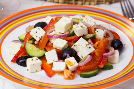 Греческий салат по классическому рецепту! 