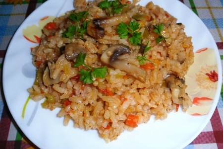 Фото к рецепту: Постный рис с овощами