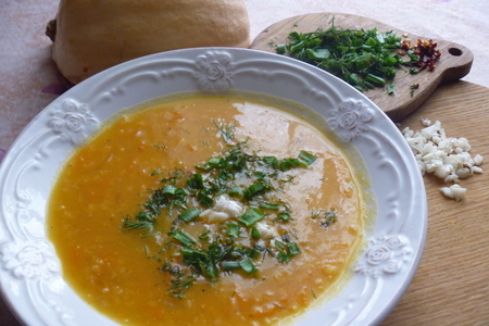 Фото к рецепту: Суп-пюре из тыквы с чечевицей 