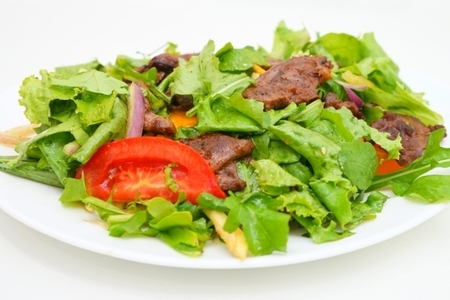 Фото к рецепту: Салат с говядиной и овощами
