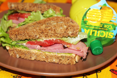 Сендвич с ростбифом