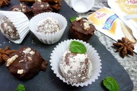 Фото к рецепту: Шоколадно-ореховые конфеты из фасоли