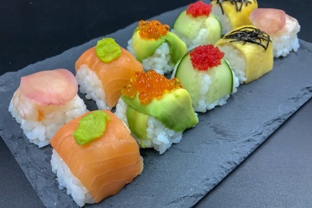 Фото к рецепту: Закуски «суши»