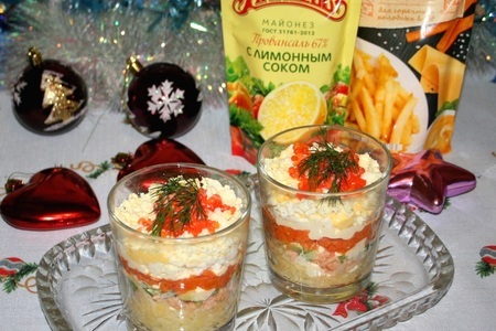 Фото к рецепту: Нежный салат "мимоза" с консервированной сёмгой