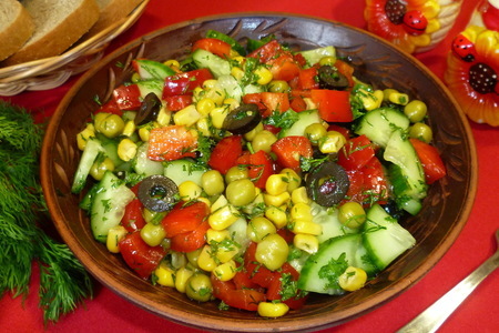 Фото к рецепту: Лёгкий овощной салат