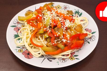 Фото к рецепту: Вкусные овощи в соевом соусе (овощная подлива)