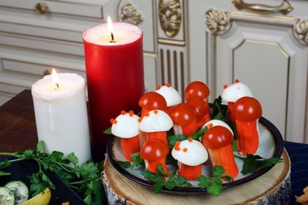 Фото к рецепту: Закуска к новогодним праздникам - грибная полянка