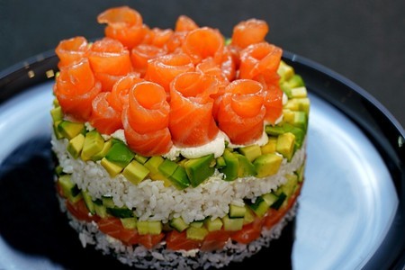 Фото к рецепту: Салат суши