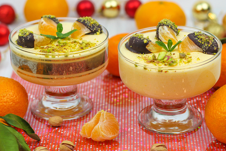 Фото к рецепту: Новогодний мандариновый десерт