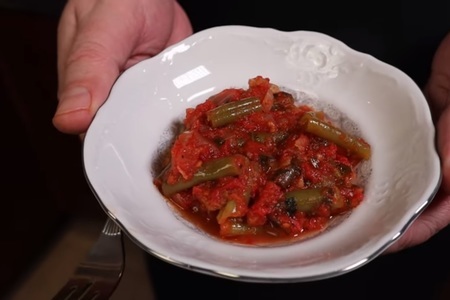 Фото к рецепту: Фасоль в томатном соусе 