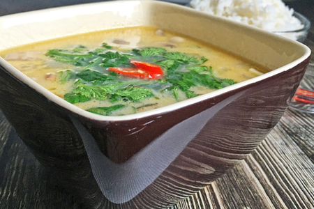 Фото к рецепту: Том кха - тайский суп на кокосовом молоке