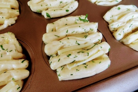 Домашняя выпечка - булочки с чесноком и сыром