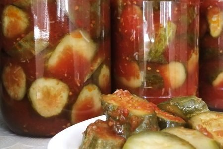 Фото к рецепту: Огурцы в томате на зиму без варки и стерилизации 