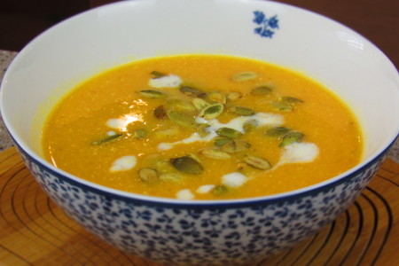 Фото к рецепту: Тыквенный суп пюре