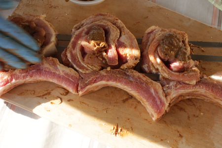 Фото к рецепту: Свиная корейка в горчичном маринаде