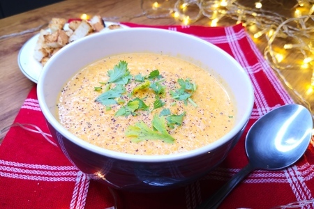 Фото к рецепту: Тыквенный крем суп классический