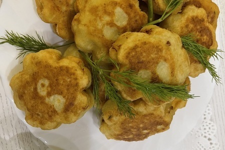 Фото к рецепту: Картофельные пирожки с мясом. картофельные зразы с мясом.