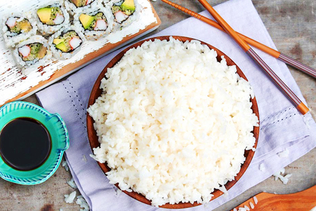 Фото к рецепту: Как варить рис для суши в кастрюле + заправка для риса суши
