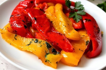 Фото к рецепту: Жареный болгарский перец на зиму
