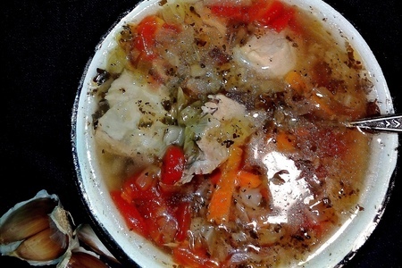 Фото к рецепту: Фитнес щи с филе индейки и краснодарскими помидорами #литкухня #кулинар