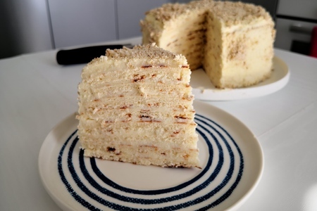 Фото к рецепту: Торт на сковороде без выпечки с заварным кремом